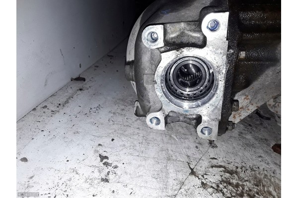 2022 Isuzu D MAX Differential 2000D DEFECT Car type passenger cars