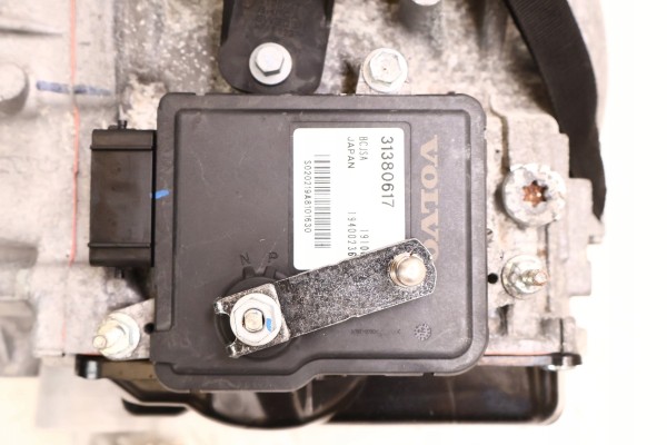 VOLVO S90 II 2 0 D4 AUTOMATIC TRANSMISSION TG 81SC 1285190 Engine type diesel