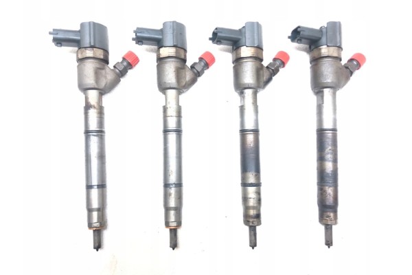 Inyector Bosch 0445110320 para Opel Vivaro A y Renault Trafic II 2.0 C