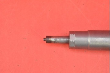 BOSCH INJECTOR CR VW GOLF 2 0TDI 08 Engine type diesel