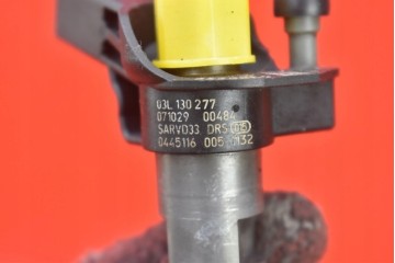 BOSCH INJECTOR CR VW GOLF 2 0TDI 08 Catalog number of the original AUDI 03L 130 277 SEAT 03L 130 277 SKODA 03L 130 277 VW 03L 13
