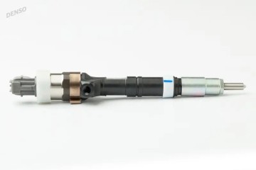 INJECTOR DCRI100750 DENSO TOYOTA LAND CRUISER Part manufacturer Denso