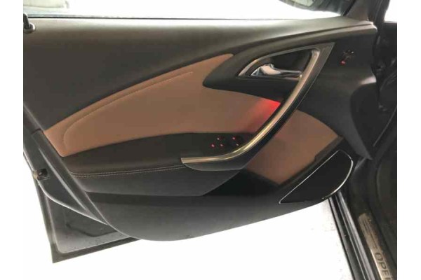 OPEL ASTRA J SPORTS TOURER Sport