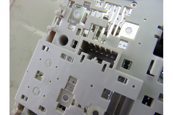 KD45-69971 LUZ INTERIOR MAZDA 3 BERLINA / SEDÁN (BM/BN) Luxury 2014 KD45-69971 201089 MAZDA - 3