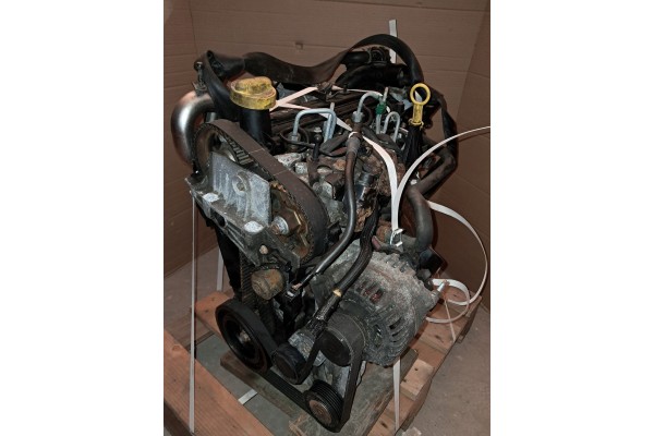 ENGINE 1 5DCI K9K766 ENGINE OBLITERATED BUT COMPLETE WITH GOOD FUEL SYSTEM Part manufacturer Renault OE
