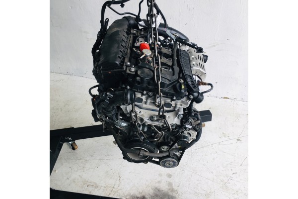 ENGINE SET PEUGEOT CITROEN OPEL 1 2THP 10XVBA HN05