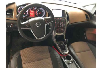 OPEL ASTRA J SPORTS TOURER Sport