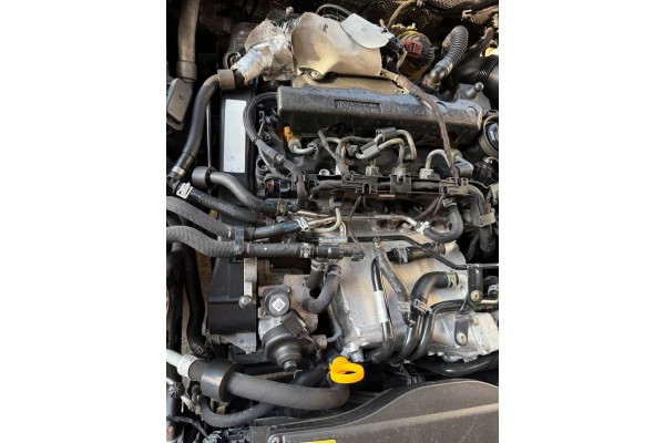 ENGINE COMPLETE 1 6 TDI CLH VW SEAT SKODA AUDI GUARANTEE SILESIA Part manufacturer Volkswagen OE