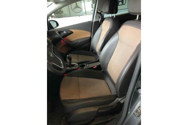 OPEL ASTRA J SPORTS TOURER Sport