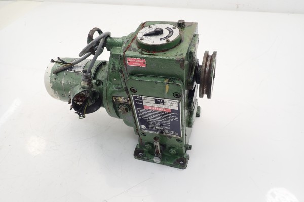 GEARED MOTOR TRANSMISSION WITH FLUID SPEED CONTROL MOTOR 1380 RPM 0 37KW Catalog number of the part PRZEKADNIA MOTOREDUKTOR Z PY