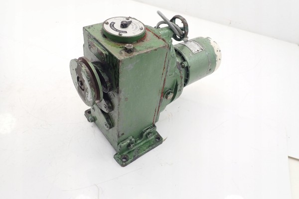 Motorreductor con Transmisión y Control de Velocidad por Fluido 1380 