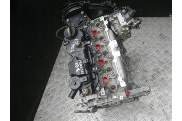 Engine complete Peugeot 208 2014 8H01 Engine type hybrid