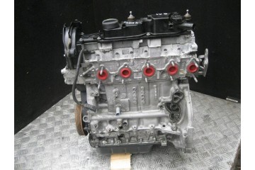Engine complete Peugeot 208 2014 8H01 Catalog number of the part 8H01 10FDCG
