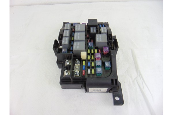 91950-1D220 CAJA RELES / FUSIBLES KIA CARENS (UN) Active 2009 91950-1D220 202713 KIA - 4