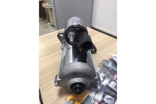 Motor de arranque Hella 8EA 011 611-641