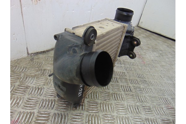 1J0145803S INTERCOOLER SEAT LEON (1M1) Signo 2003 1J0145803S 204286 SEAT - 2