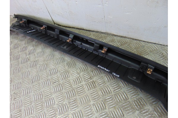 GN15-A40352-PA GUARNECIDO PORTON TRASERO FORD ECOSPORT (CR6) Trend 2018 GN15-A40352-PA 204813 FORD - 2