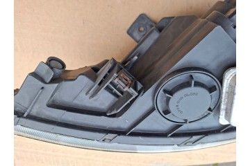 HEADLIGHT LAMP FRONT KIA SPORTAGE III LED XENON RIGHT EUROPE ORIGINAL WHOLE Car type passenger cars