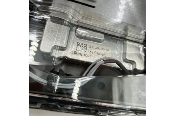 Indicator LED PORSCHE 911 992 RIGHT ORIGINAL 2019 Quality of parts according to GVO Q original with factory logo OEM OES