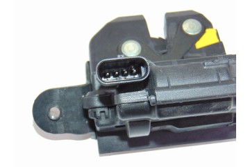 4 PIN CERRADURA MALETERO / PORTON FIAT 500X (334) Mirror 2017 4 PIN 205017 FIAT - 4