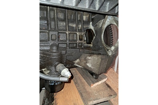 ENGINE 1 8 VVTi E1Z T72 1ZZ FE AVENSIS T25 HOLE IN THE BLOCK FOR PHOTO PARTS Catalog number of the part SILNIK 1 8 16V TOYOTA AV
