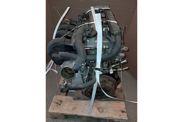 Motor 1.8 VVTi E1Z -T72 1ZZ-FE Avensis T25 con Agujero en el Bloque pa