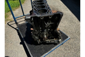 Engine Boxer Jumper Transit 2 2 HDI TDCI Euro 5 POST BLOCK SHAFT Catalog number of the part Silnik Boxer Jumper Transit 2 2 HDI 