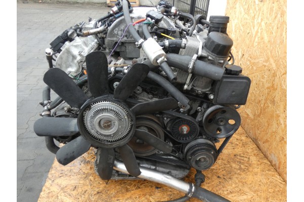 M112 921 COMPLETE ENGINE WITH ACCESSORIES 2 8 V6 MB E280 W210 1996 2002 Part manufacturer Mercedes Benz OE