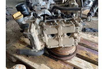 Subaru Legacy 2016 Engine Engine type petrol