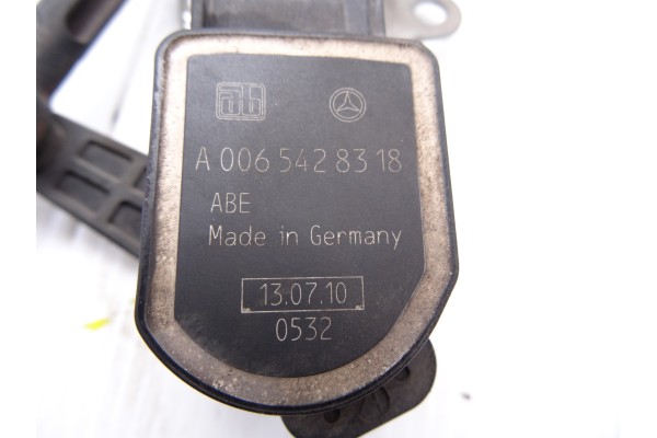 A0065428318 SENSOR MERCEDES-BENZ CLASE E (BM 212) LIM.