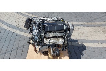 Engine complete Mazda 3 2 0 186HP Hybrid HFY7