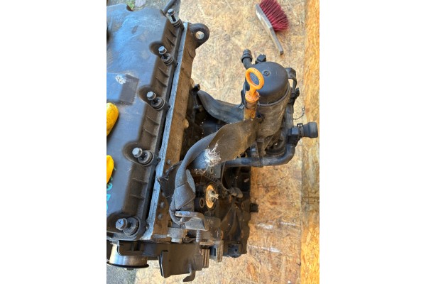 Motor diésel VW Passat 1.9 TDI 130HP AWX con 270,000 km