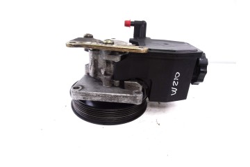 BOMBA DIRECCION MERCEDES-BENZ CLASE E (BM 210) BERLINA