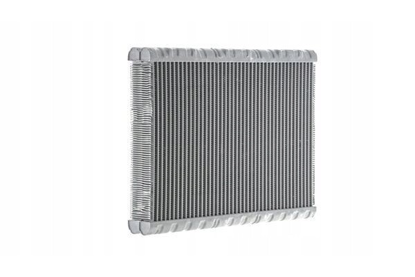 Evaporador Mahle AE 127 000P para instalación de aire acondicionado