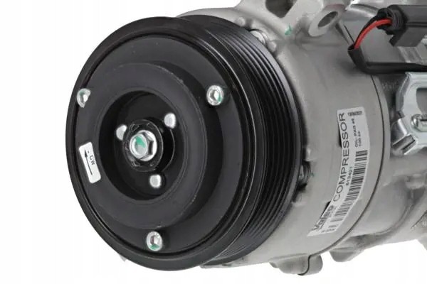 COMPRESSOR AIR CONDITIONING COMPRESSOR 813421 VALEO BMW Packaging status original