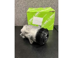 Air conditioning compressor VALEO 813104