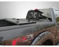 Cubierta rígida plegable para caja de camioneta FORD F-150 5.5FT (2004-2008)