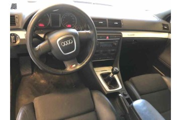AUDI A4 AVANT (8E) 3.0 TDI Quattro