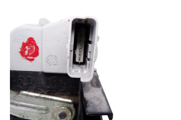 6 PIN CERRADURA PUERTA TRASERA DERECHA CITROEN XSARA PICASSO 2.0 HDi Exclusive 2003 6 PIN 211656 CITROEN - 1