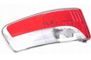 VALEO VAL043962 REAR LAMP TOYOTA AVENSIS 02 09 10 18 LE LED