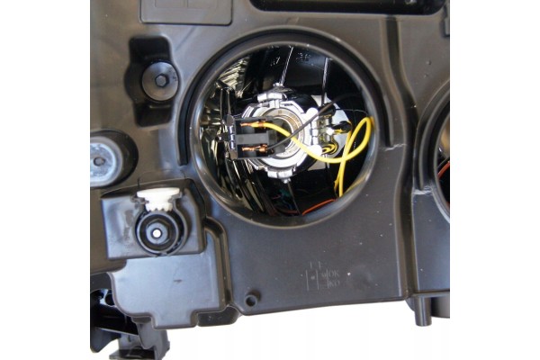 LAMP HEADLIGHT RIGHT CITROEN Jumper FIAT Ducato PEUGEOT Boxer after 2014 Additional information bulbs included