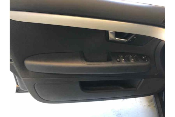 AUDI A4 AVANT (8E) 3.0 TDI Quattro