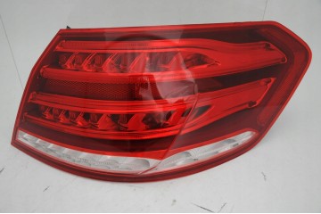 Mercedes E W212 2013 Rear Lamp Led Right Catalog number of the part 440 1995R AE
