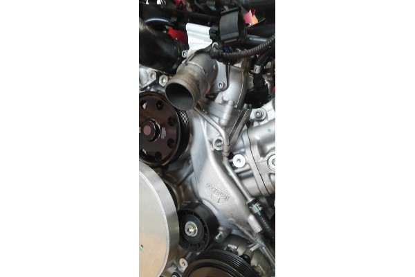 Motor Ferrari California T V8 3,9 F154 BB Twin Turbo