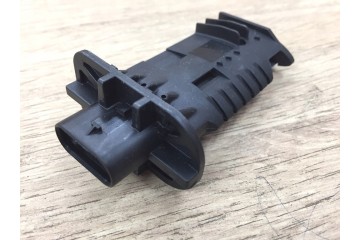 Flowmeter Sensor For Mercedes W166 ML W164 W204 W207 W212 W221 4 PIN Catalog number of the part F00C2G8218