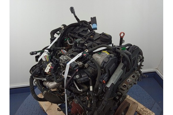 PEUGEOT 208 AND DIESEL ENGINE 1 4 HDI 68KM DV4C Car type passenger cars