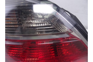 13222324 PILOTO TRASERO IZQUIERDO OPEL ASTRA H BERLINA Cosmo 2007 13222324 210118 OPEL - 1