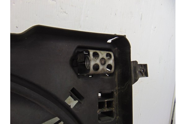 8200151464 ELECTROVENTILADOR RENAULT MEGANE II BERLINA 5P Authentique 2004 8200151464 201582 RENAULT - 4