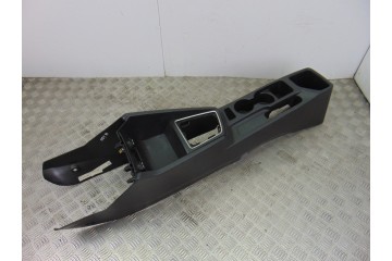 84610-C8050 CONSOLA CENTRAL HYUNDAI I20 (GB)