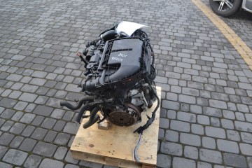 ENGINE Peugeot 208 1 4 BLUE HDI 8HR 8H01 Vat 23 Part manufacturer Peugeot OE
